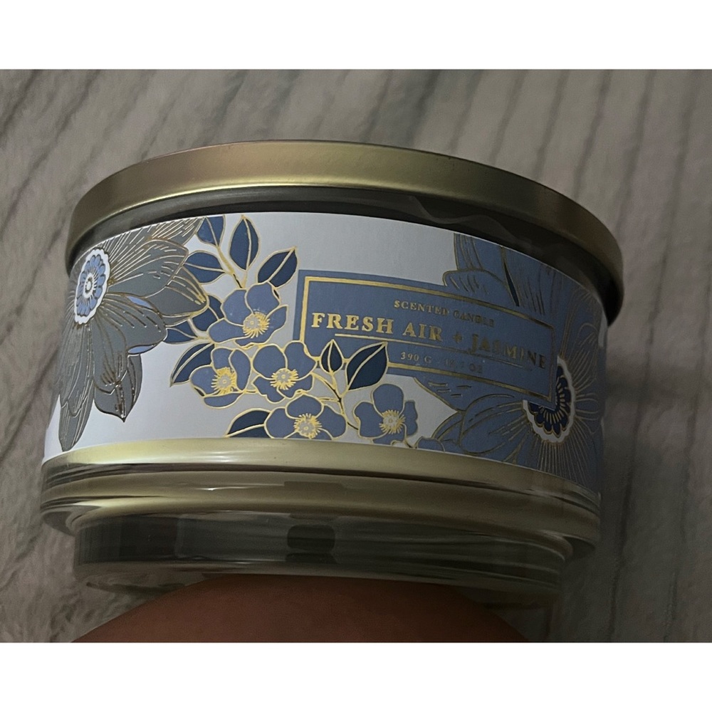 Fresh Air +Jasmine Scented Candle